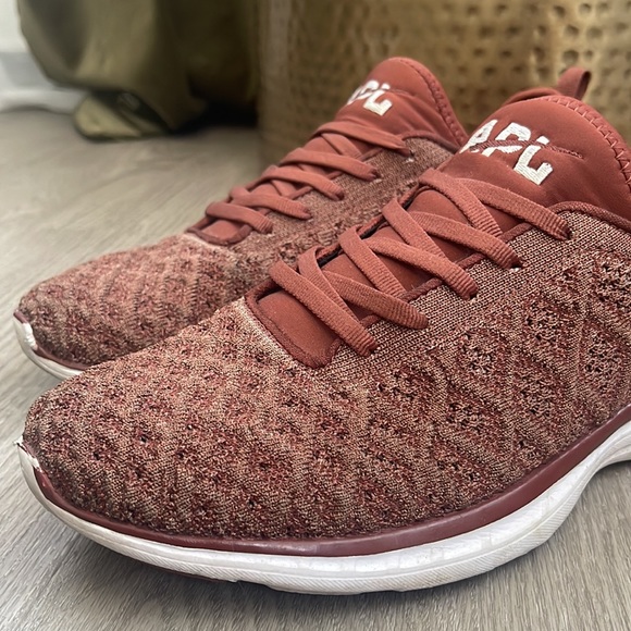 APL TECHLOOM PHANTOM SNEAKERS - LIKE NEW - Picture 2 of 8